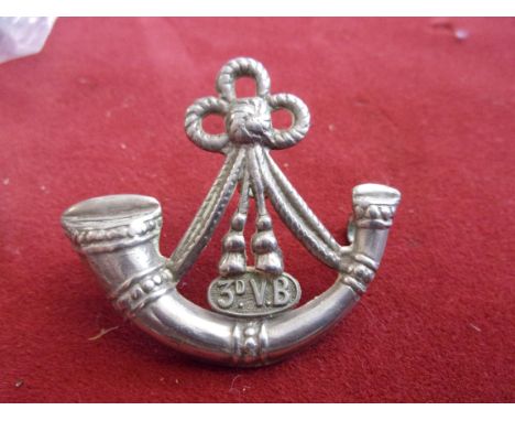 Cameronians Scottish Rifles WWI Sergeants Cap Badge (White-metal), two lugs, sealed 1906. K&amp;K: 1989