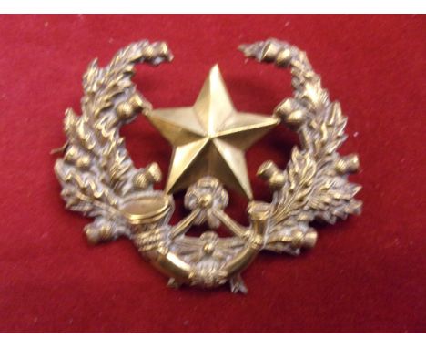 Cameronians (Scottish Rifles) WWII Sergeants Cap Badge (White-metal), two lugs, a slightly larger variant. K&amp;K: 1989
