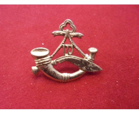 Royal Inniskilling Fusiliers WWI Cap Badge (Bi-metal), slider. K&amp;K: 632