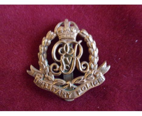 Corps of Military Police WWI Forage Cap Badge (Gilding-metal), slider (Geo V). K&amp;K: 1031