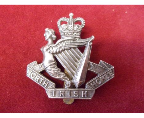 North Irish Horse Other Ranks EIIR Cap Badge (White-metal), slider. K&amp;K: 2292