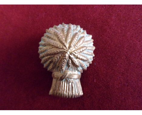 The Lothian's and Border (Yeomanry) Horse WWI Cap badge (Gilding-metal), slider. K&amp;K 1467