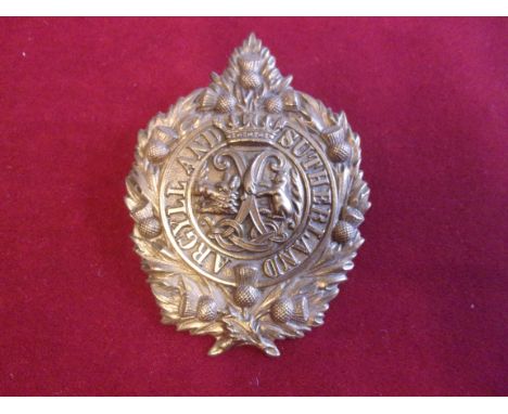Princess Louise's (Argyll and Sutherland Highlanders) WWI Glengarry Cap Badge (Brass), two lugs, this is the earlier variant 