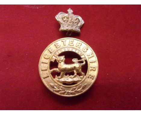 Leicestershire Regiment Victorian Other Ranks Helmet Plate Centre 1881-1901 with QVC Crown K&amp;K: 288 (Gilding-metal, two p