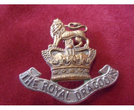 1st (royal) Dragoons Cavalry Field-Service Victorian Cap Badge (Bi-metal), two lugs. K&amp;K: 750-1st (royal) Dragoons Cavalr