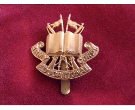 Army Educational Corps WWII Cap Badge, early variant (Brass, slider) scarce 