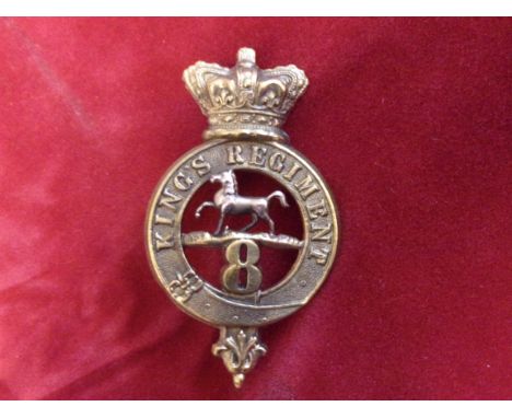 8th King's Regiment of Foot (Liverpool Regt) Glengarry badge of the Pre-Territorial era 1874-1881 (brass), two lugs. K&amp;K: