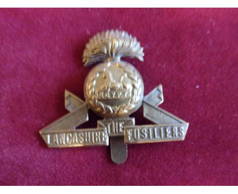 The Lancashire Fusiliers WWI Cap Badge (Brass Economy) K&amp;K: 618