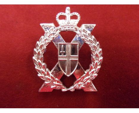 The Queen's Royal Irish Hussars EIIR Cap Badges (Gilt and Anodised) Slider, made by Ammo Ltd and J.R. Gaunt. (3), K&amp;K: 18
