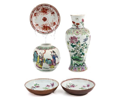 Including 3 Milk and Blood decor saucers, and 2 Famille Rose vases, tallest vase is 21 cm., chip.