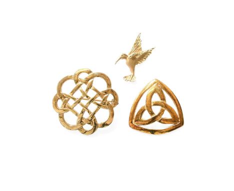 A 9 Carat Gold Brooch and A 9 Carat Gold Pendant, both of Celtic design, brooch 3.1cm diameter, pendant length 2.7cm; and A H
