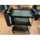 Chariot de service sur roues avec bac coté RUBBERMAID