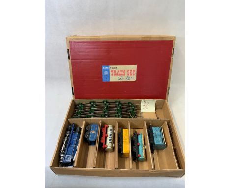 Chad valley deluxe goods train set & clockwork 460 engine no 10138 & blue tender with milk, petrol, opencar & cattle truck pl