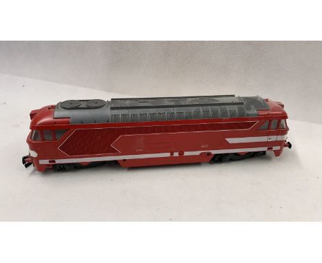 0 Gauge 67001 LIMA SNCF Red locomotive  Condition 5    852