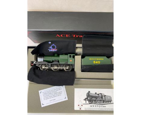 ACE TRAINS 01 gauge 3 rail Southern region Q class engine 0-6-0 with tender in Southern green    Condition 1    179