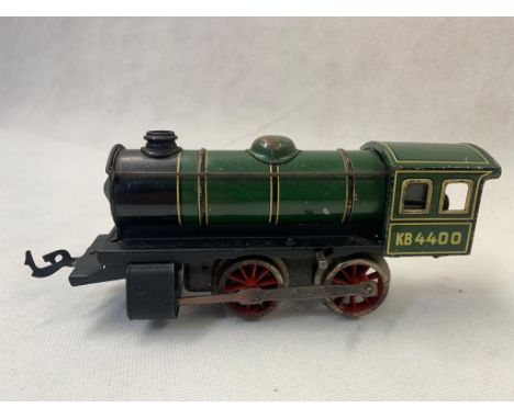 Bavarian 0 Gauge clockwork 0-4-0 engine without tender, made for english market in Green (LNER?)    condition 4, playworn    