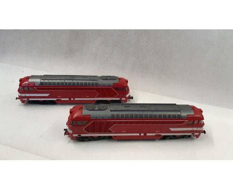 2 x 0 Gauge LIMA 67001 Red SNCF locomotive  Cond 4    837