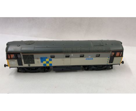 0 Gauge LIMA class 33 33050 Isle of Grain Mainline BR Grey  Condition 2    826