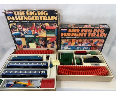 Rovex Battery operated The Big Big Freight Train including engine, freight cars & level crossing + track    Condition 3    37