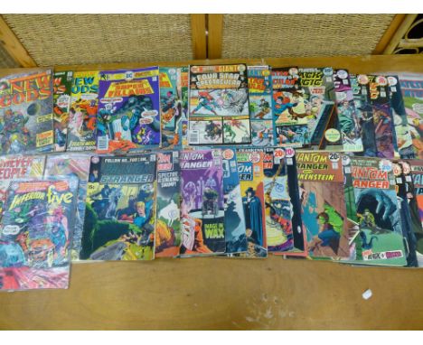 LARGE QUANTITY OF ASSORTED DC COMICS INCLUDING NEW GODS NO. 1, FOREVER PEOPLE NO.1, CAPTAIN ACTION NO. 1, INFERIOR FIVE NO. 1