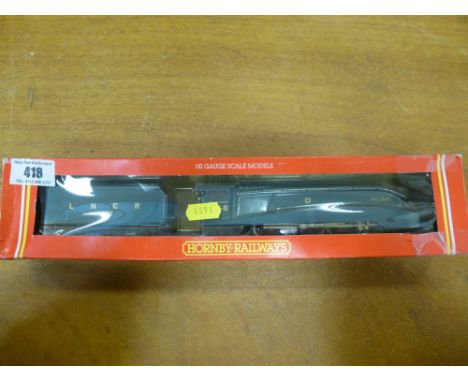 BOXED HORNBY R.304 LNER 4-6-2 LOCOMOTIVE 'MALLARD' CLASS A4 AND TENDER