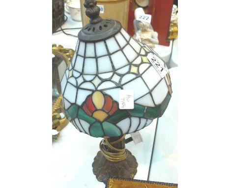 Table lamp with stained glass shade 