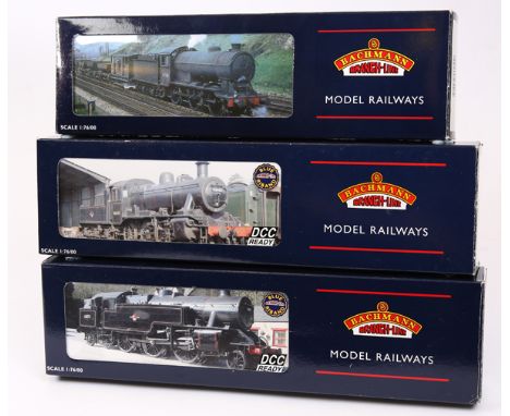 3 Bachmann Branch-Line OO gauge locomotives. An LMS Fairburn class 4F 2-6-4 tank locomotive (32-875) RN 2691 in unlined black