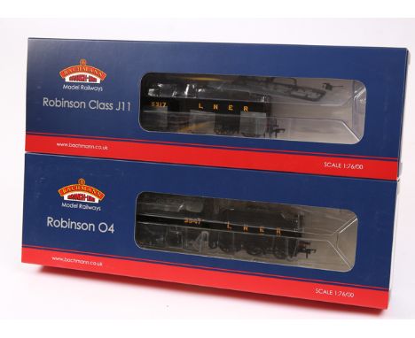 2 Bachmann Branch-Line OO gauge steam locomotives. An LNER Robinson 04 2-8-0 tender locomotive (31-005) RN 3547 in unlined bl