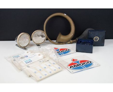 Collection of motor car interest items to include Amoco signs, Esso stickers, car horn, shell paperweight, and a pair of vint