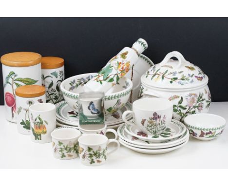 Collection of Portmeirion 'The Botanic Garden' c.1818 items to include large serving plate, two dinner plates, large lidded c