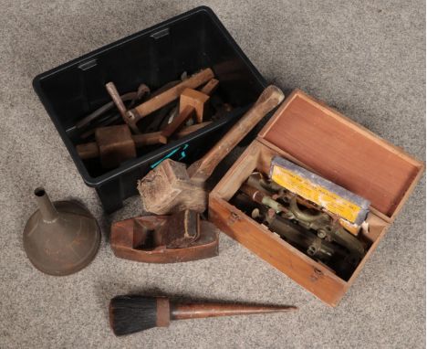 A small box of wooden hand tools. Includes Record Multiplane No.5.  