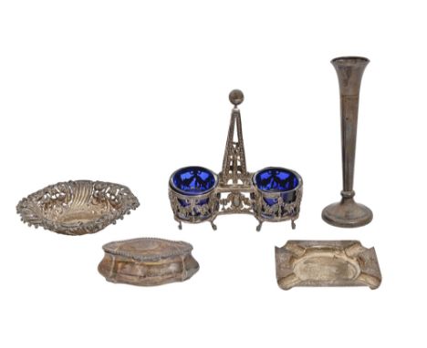 A French silver double salt cellar, 19th c, with obelisk handle, 15cm h and miscellaneous other small silver articles, Englis