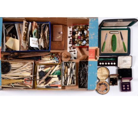 Miscellaneous sewing tools and buttons, early 19th c and later, to include sets of glass, stone, and early plastic buttons, e