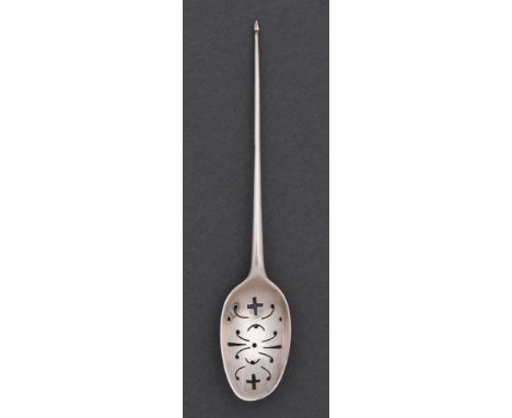 A George III silver mote spoon, 12cm l, marks rubbed, 5dwt  Light wear consistent with age, not bent