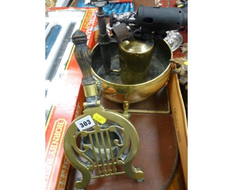 Brass pedestal bowl, vintage gas lamp etc