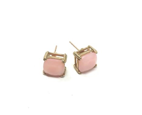 9ct gold framed pink opal stud earrings (3.8g)