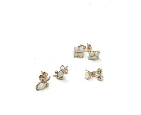 3 x 9ct gold opal stud earrings (1.9g)