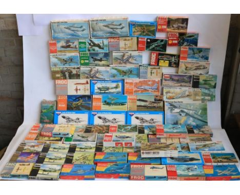 Collection of vintage 1/72 scale model kits from Frog, Novo and Airfix, some boxes with extra kits, some missing decals, qty,