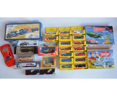 Mixed collection of diecast models to include 2x limited edition Corgi Classics 1/50 scale vehicle sets 55201 Pickfords Diamo