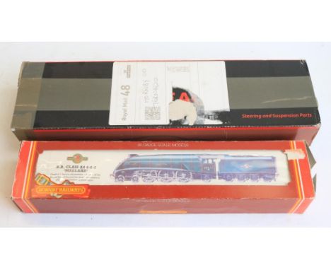 Boxed Hornby OO gauge R350 BR Class A4 'Mallard' (model very good used condition, some wear to tender logo) and an unboxed Ho