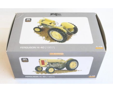 Boxed Universal Hobbies 1/16 scale limited edition (1500 pcs) diecast 1957 Ferguson Hi40 tractor model in mint condition, box