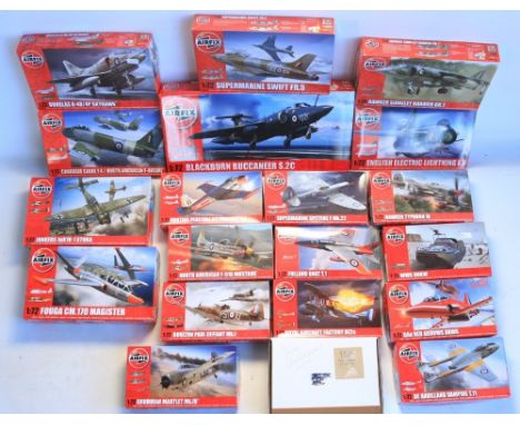 Nineteen 1/72 scale plastic model kits to from Airfix, mostly modern/new tooling (some with extras) to include Royal Navy Buc