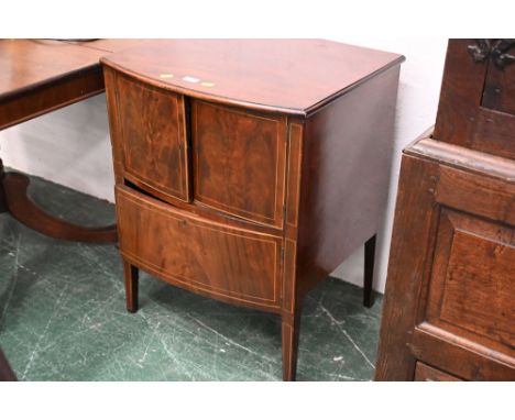 19th century mahogany bowfronted commode cabinet (converted to cupboard), height 762 cm, width 56 cm, depth 49 cm 