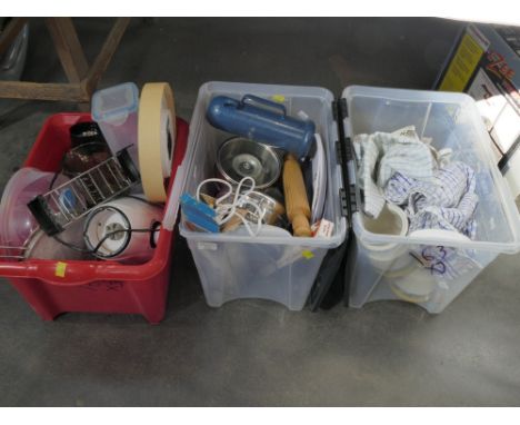 Three boxes of kitchen accessories including blender, sieves, saucepans, cups, utensil holders, electric carving knife This b