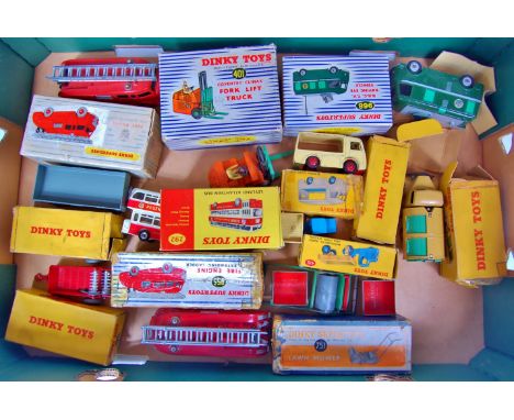 Dinky Toys Boxed and Loose playworn diecast group, most boxes with damage, 11 boxed and 1 loose, examples to include No.968 B