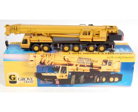 Conrad No.2091 1/50th scale diecast model of a Grove GMK 6250, 250T 6-Axle Crane, foinished in yellow and black with Grove Li