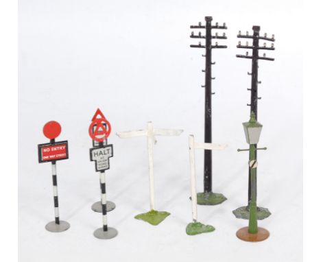 Britains Road Series Signs and Related Accessories to include 349B Lamp Post, 640B No Entry, 633B Major Road "Halt" Sign, 625