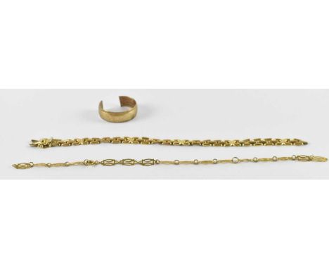 A 9ct yellow gold bracelet (af), length 18cm, a further 9ct yellow gold bracelet (cut), length 20cm, and a 9ct yellow gold ri