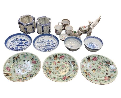 A quantity of Chinese ceramics including two blue and white porcelain tea bowls, two blue and white porcelain saucers, an ele