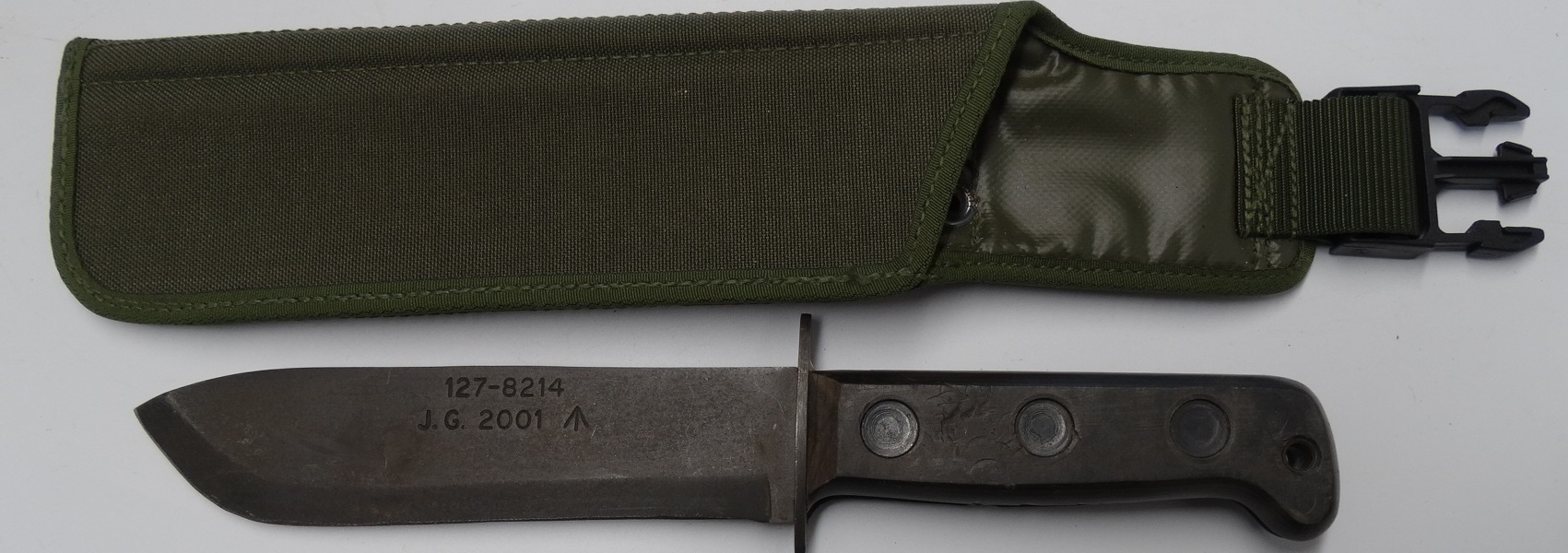 2001 BRITISH MOD SURVIVAL KNIFE IN SHEATH 7' BLADE